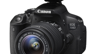 Canoni uus digipeegelkaamera EOS 700D