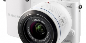 Samsung tõi turule uued objektiivid ja GALAXY kaamera NX1000