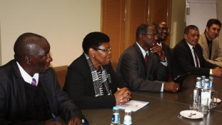 Namiibia parlamendi delegatsioon tutvub e-Eestiga