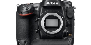 Nikon esitles D4 peegelkaamerat
