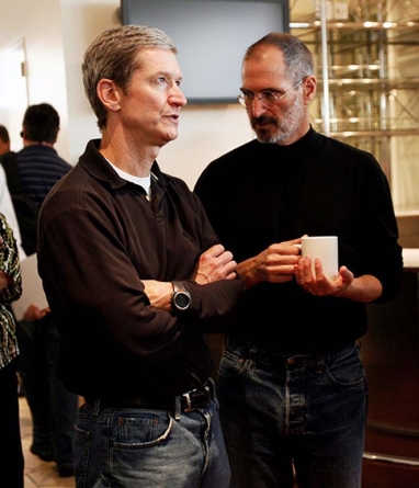 Siren.gif Steve Jobs astus tagasi CEO kohalt ~!