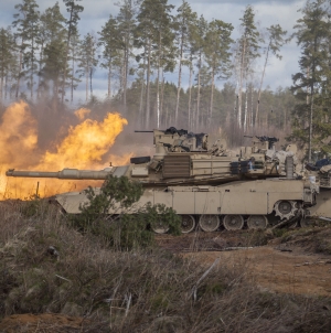 Abrams tankid lasid esimest korda keskpolügoonil